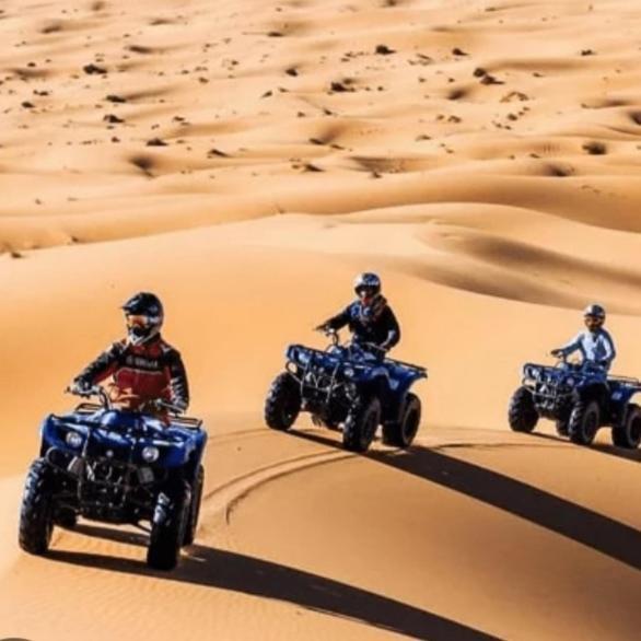 Готель Erg Chebbi Starlight Camp Мерзуга Екстер'єр фото