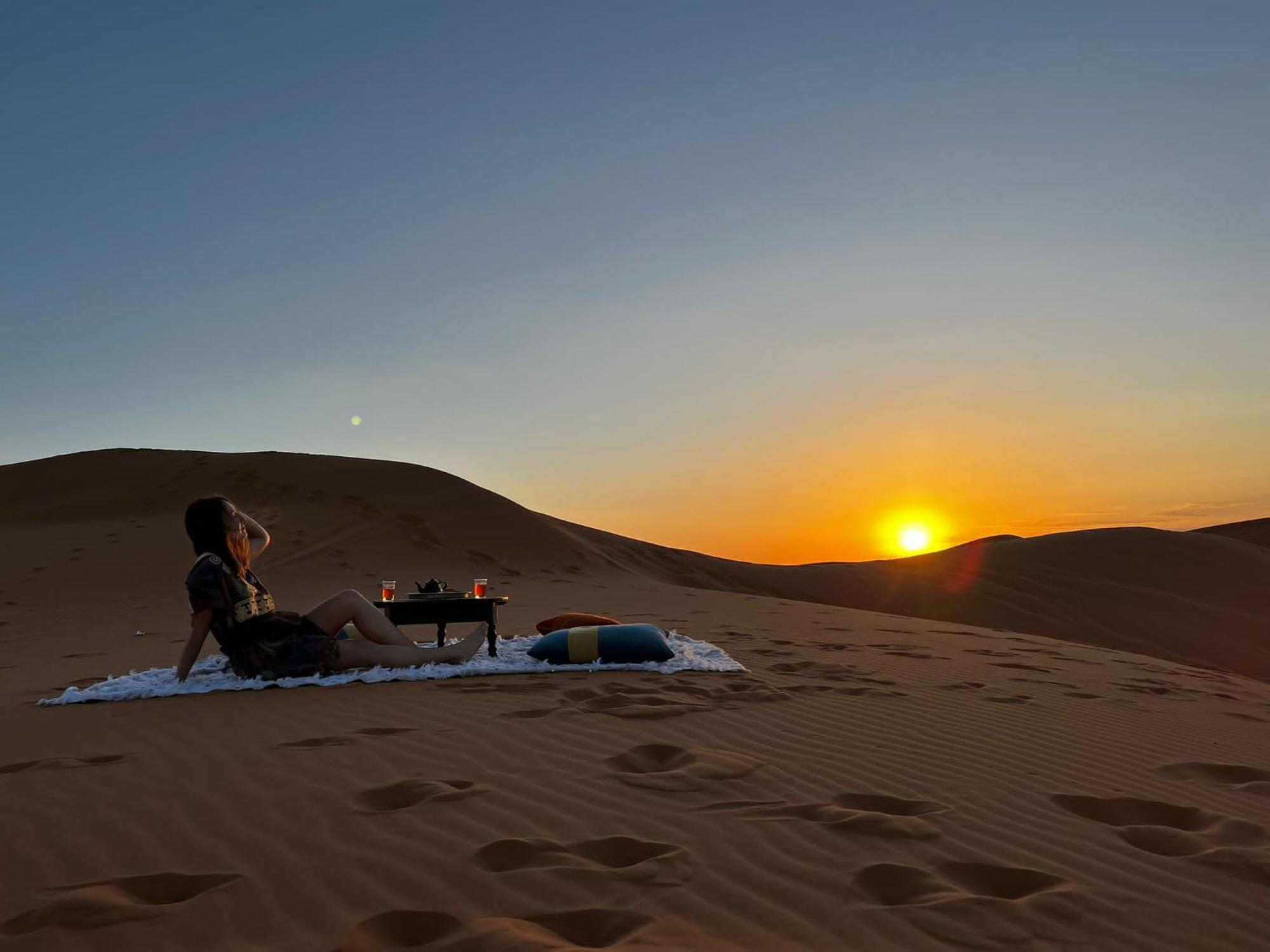 Готель Erg Chebbi Starlight Camp Мерзуга Екстер'єр фото